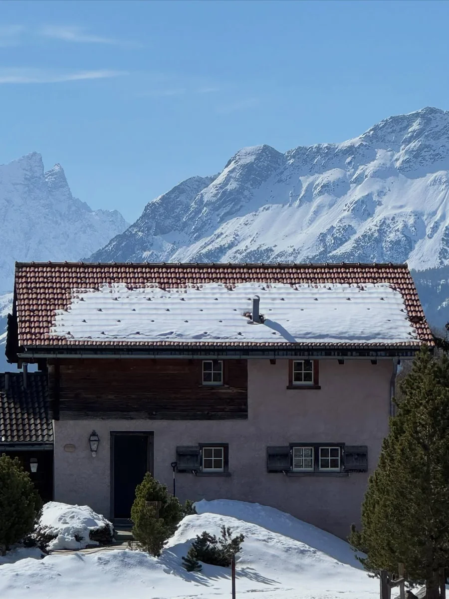 \ud83e\ude75Tgesa Sigron\ud83e\ude75\n\nDas Haus, das Sie b…